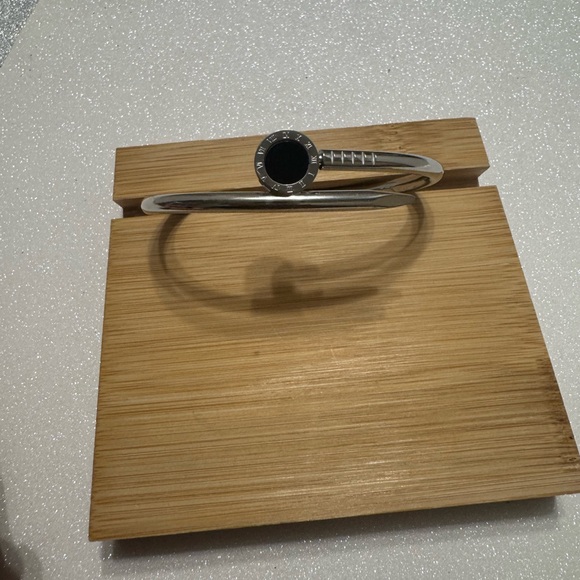 LIVE SHOW BRACELET - Picture 7 of 10